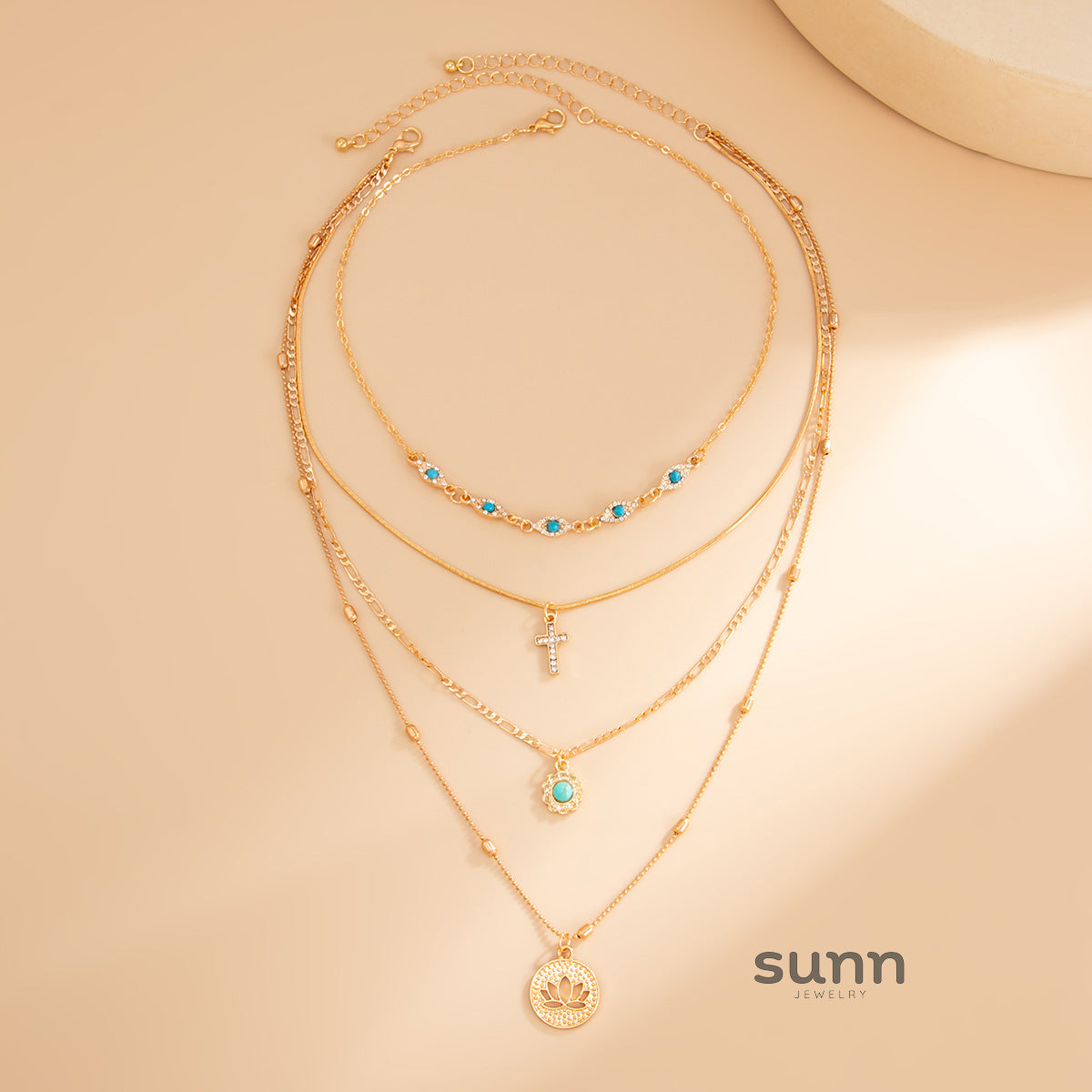 Nechama Layered Floral Cross Necklace [V1W82JPY]