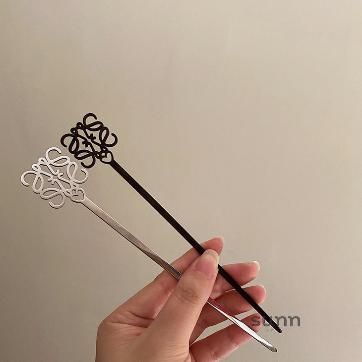 Nechama Sleek Metal Hairpin [M9HK9JS7]
