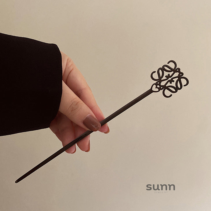 Nechama Sleek Metal Hairpin [NKEOC597]