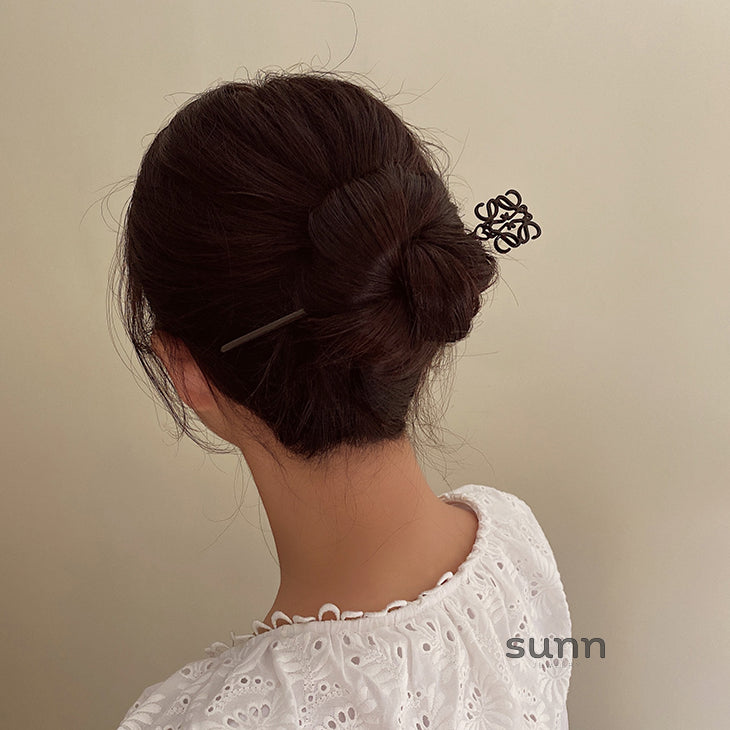 Nechama Sleek Metal Hairpin [Q0HIJ2T1]