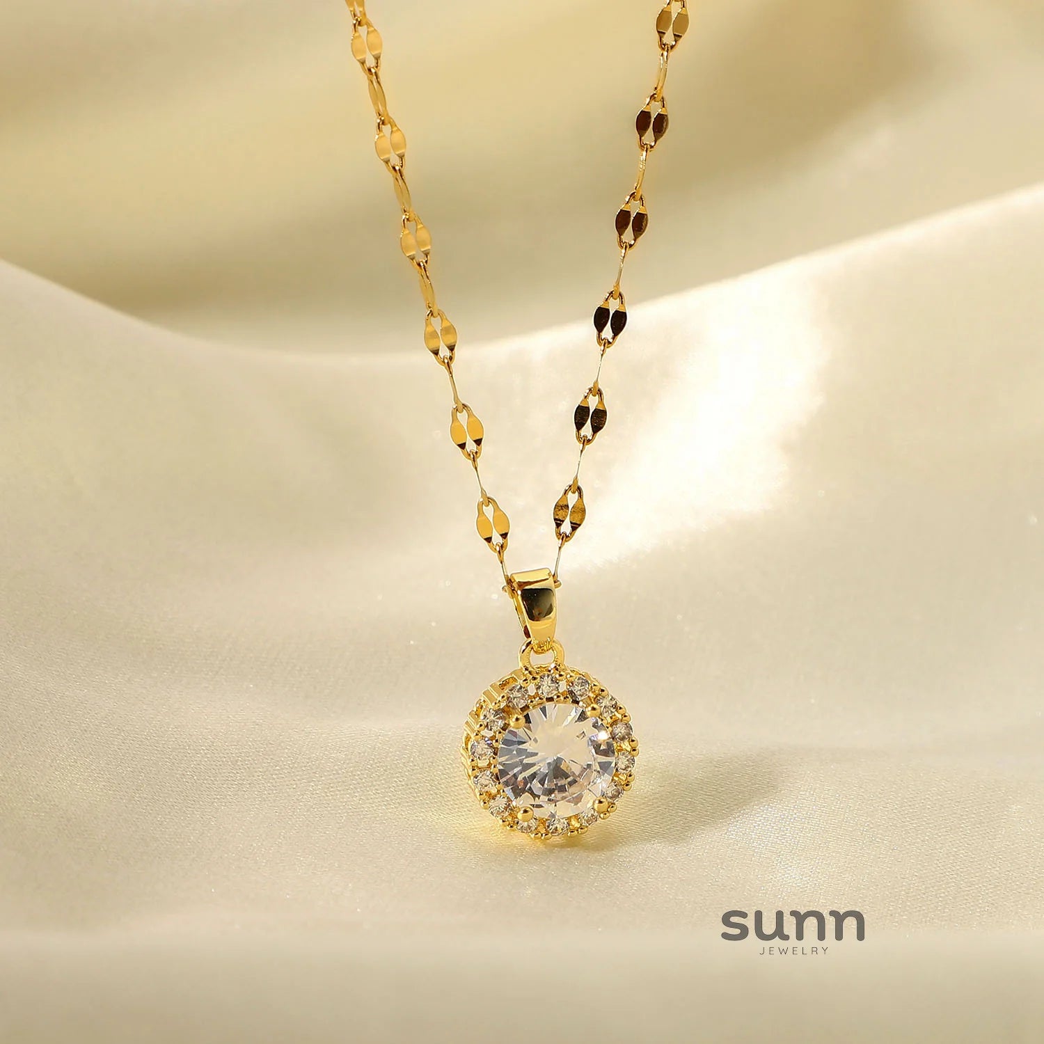 Neena Bezel Zircon Necklace
