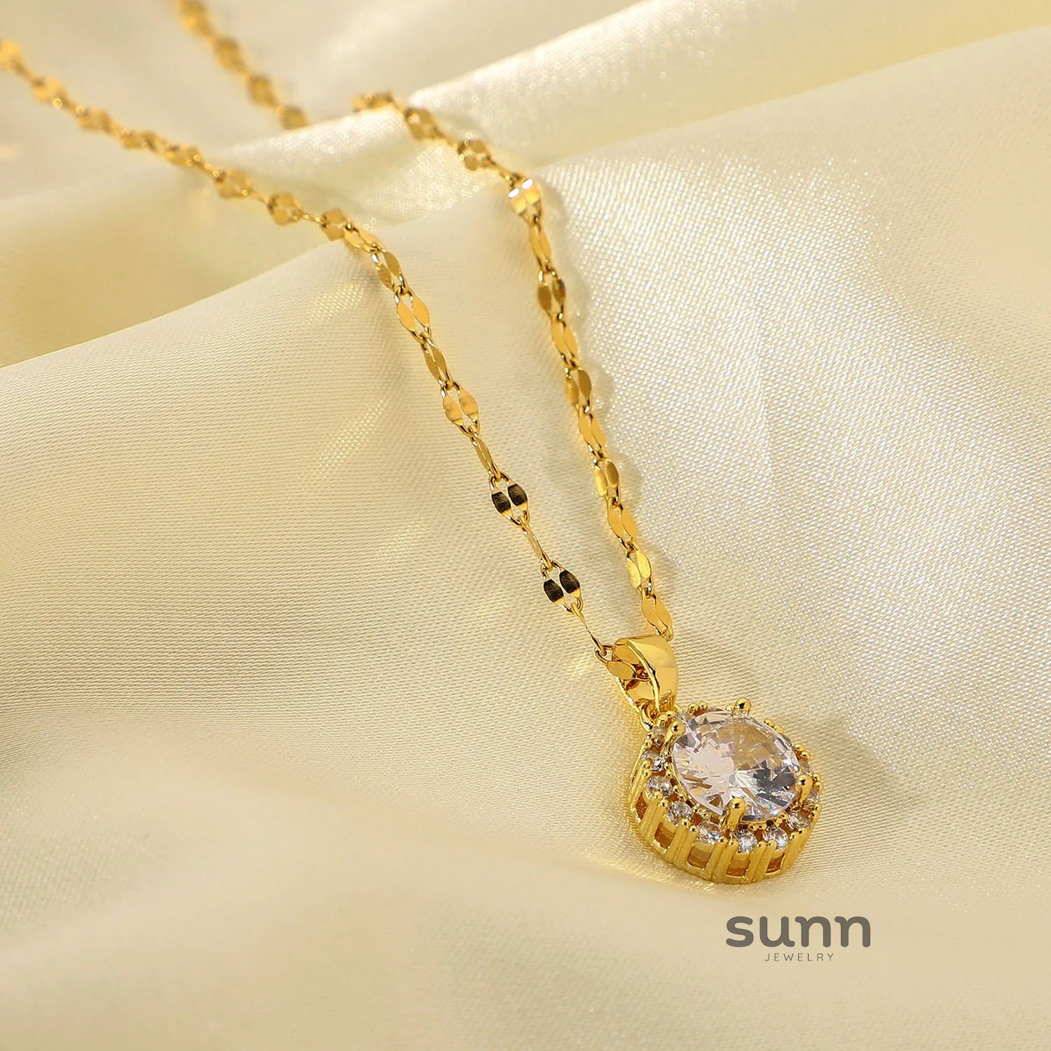 Neena Bezel Zircon Necklace