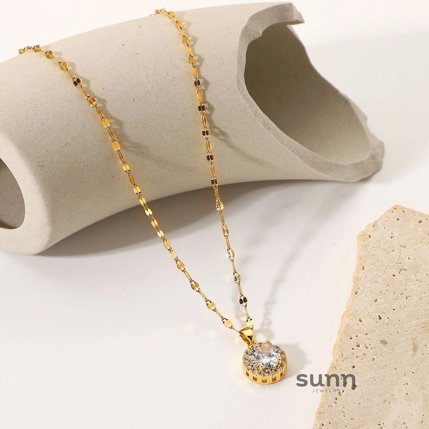 Neena Bezel Zircon Necklace