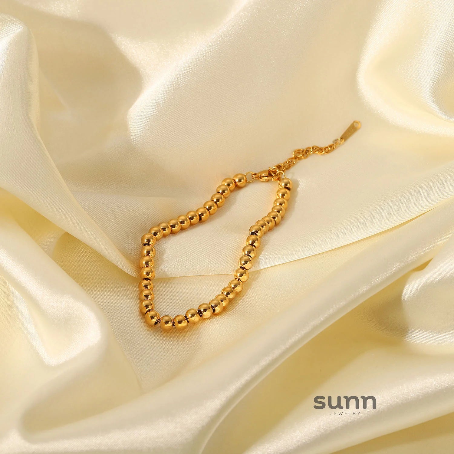 Neha Gold Chain Bracelet
