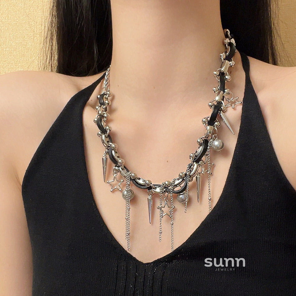 Neriah Layered Rivet Choker [TET1BI8E]