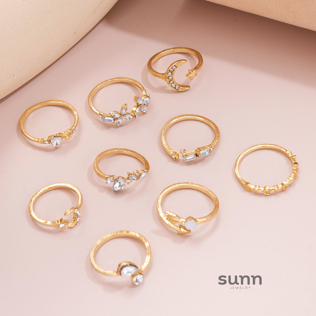 Nevaeha Delicate Gold Ring Set [B1O432UT]
