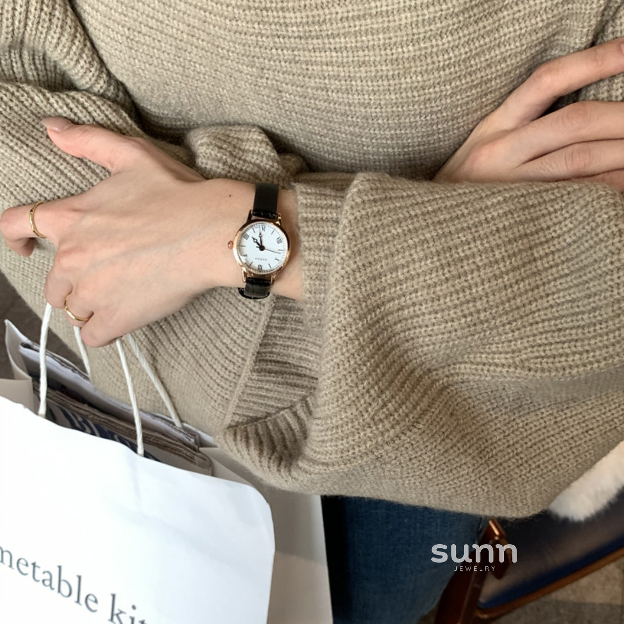Neve Vintage Roman Watch [APXSOX6K]