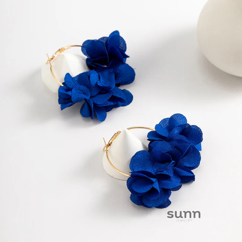 Neyla Delicate Floral Earrings