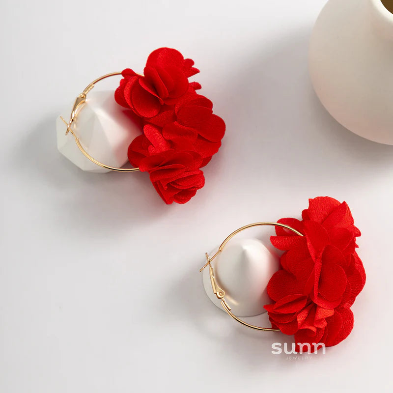 Neyla Delicate Floral Earrings