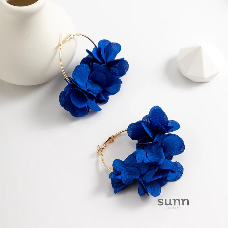 Neyla Delicate Floral Earrings