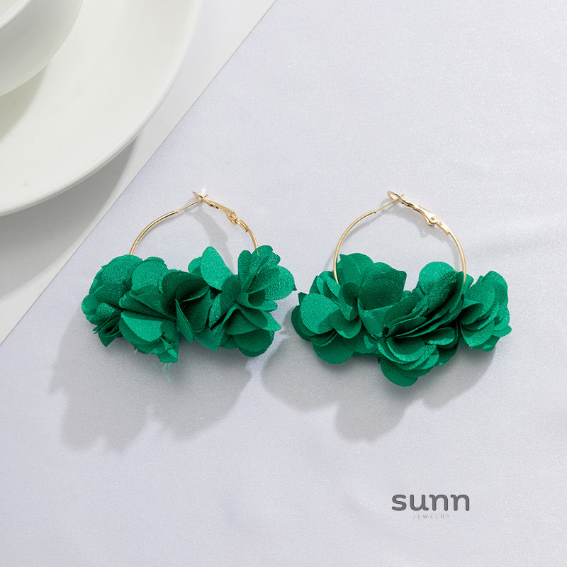 Neyla Delicate Floral Earrings