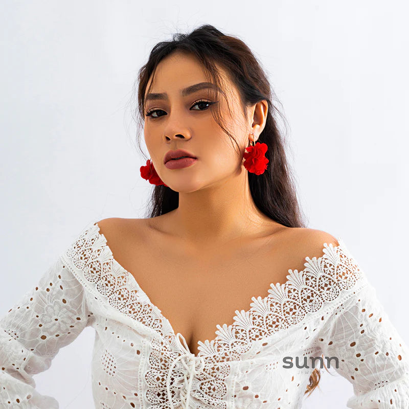 Neyla Delicate Floral Earrings