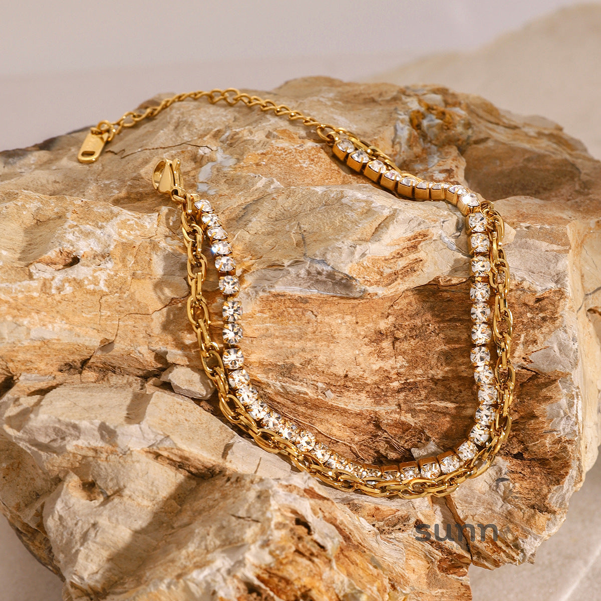 Neyla Layered Diamond Bracelet [Z2AG4NS9]