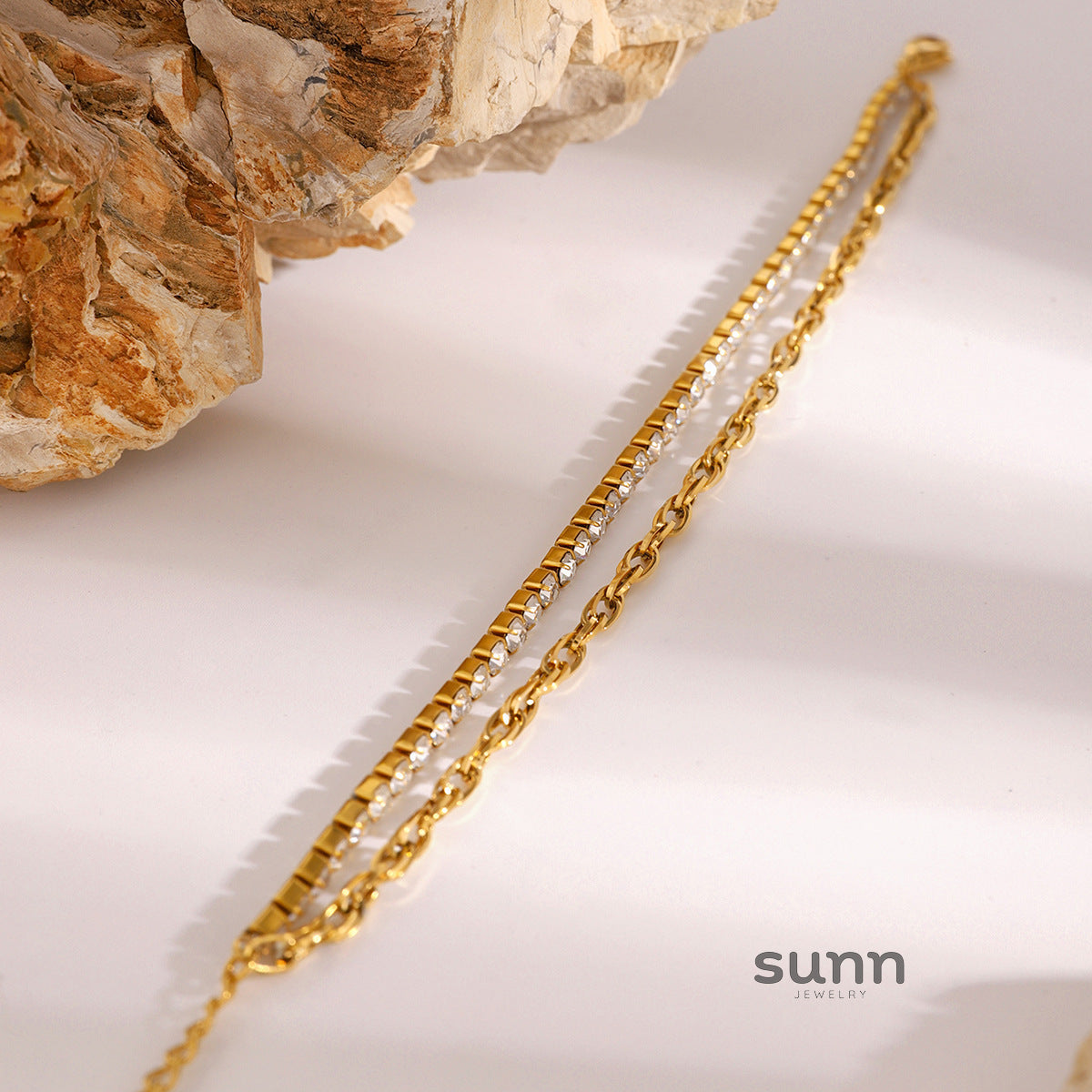 Neyla Layered Diamond Bracelet [A0N9AOCI]