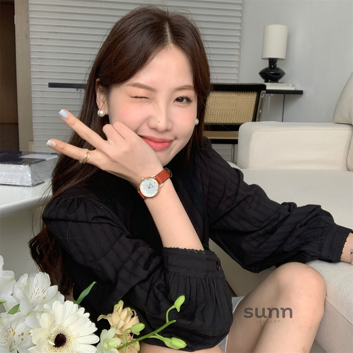 Nico Iridescent Shell Face Watch [UEAPA4LJ]
