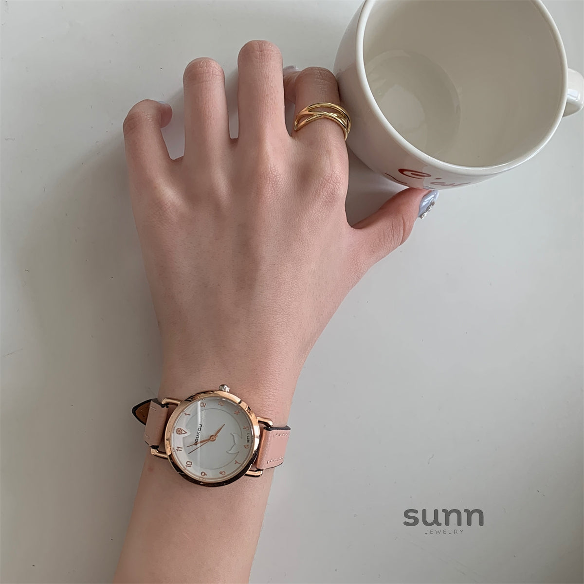 Nico Iridescent Shell Face Watch [WP1KJJ12]