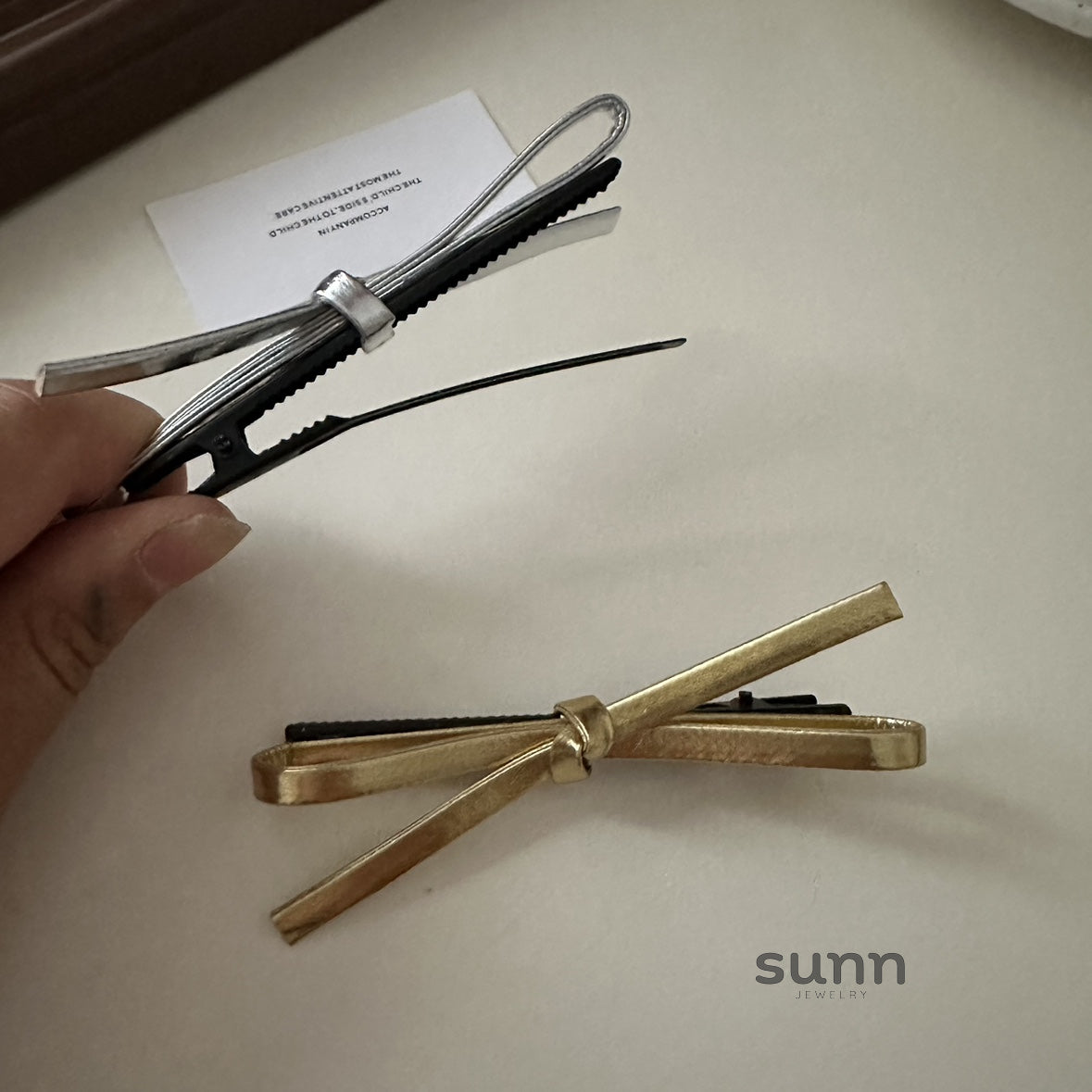 Nicolina Dainty Bow Hairpin [HFUNX806]