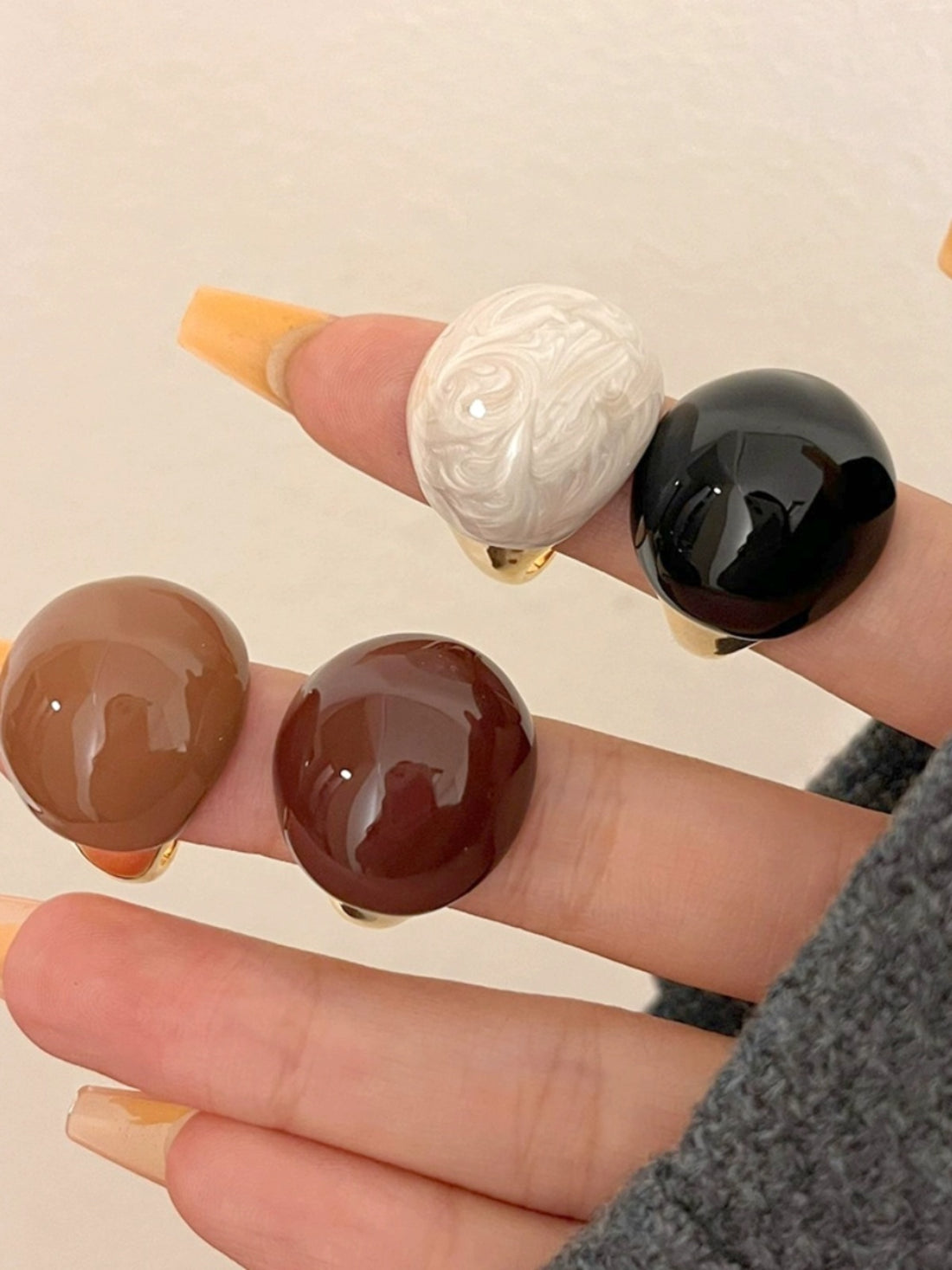 Nicolle Maillard Droplet Ring [MBBEZ47G]
