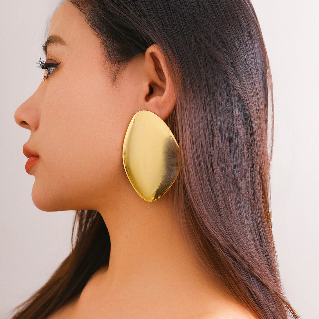 Nidhi Geometric Statement Earrings [1I44PP3I]
