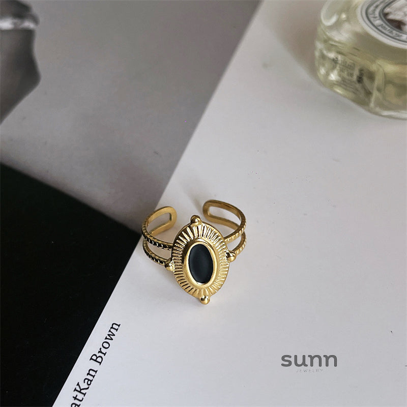 Nihira Embossed Open Ring [7M10WAV2]