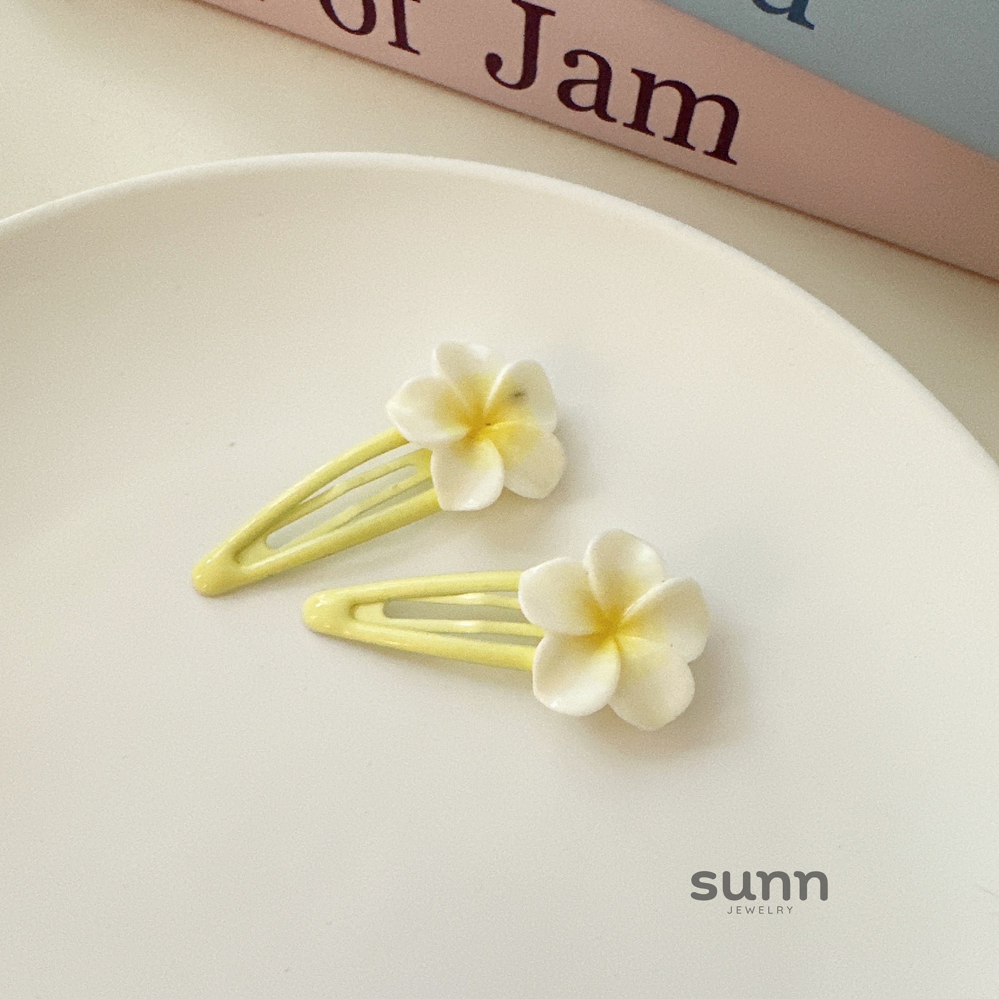 Nilah Plumeria Hair Accessories [9P2LV4MI]