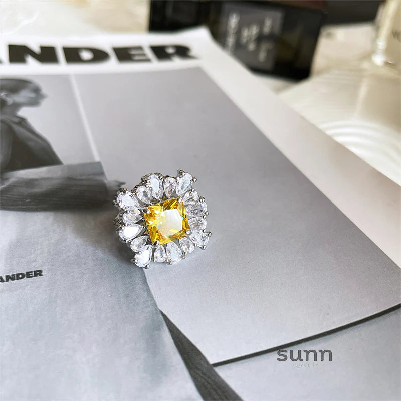 Nina Daisy Zircon Ring