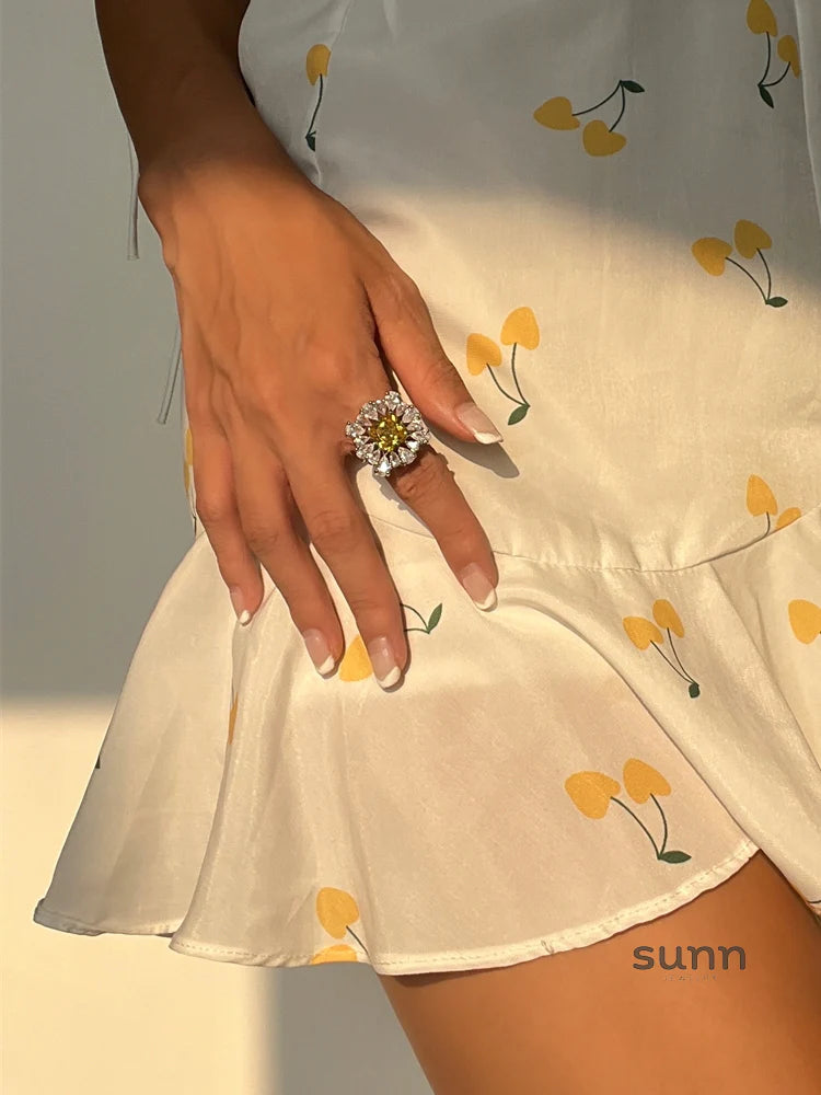 Nina Daisy Zircon Ring