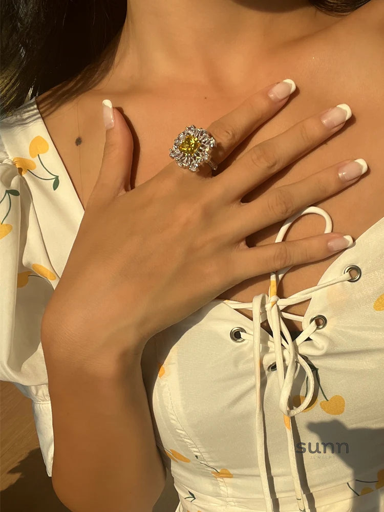 Nina Daisy Zircon Ring