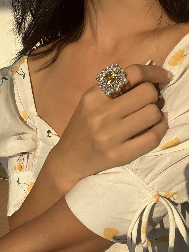 Nina Daisy Zircon Ring