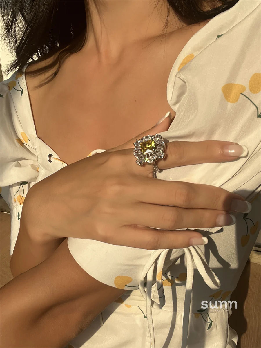 Nina Daisy Zircon Ring