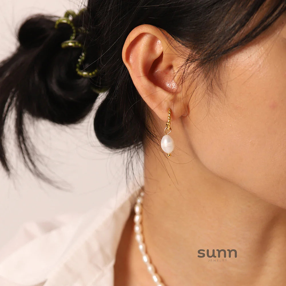Nina Gold Pearl Hoops