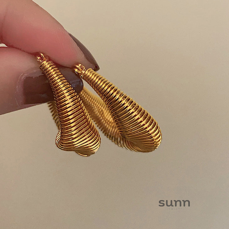 Nina Modern Geometric Earrings [C07K2DZ4]