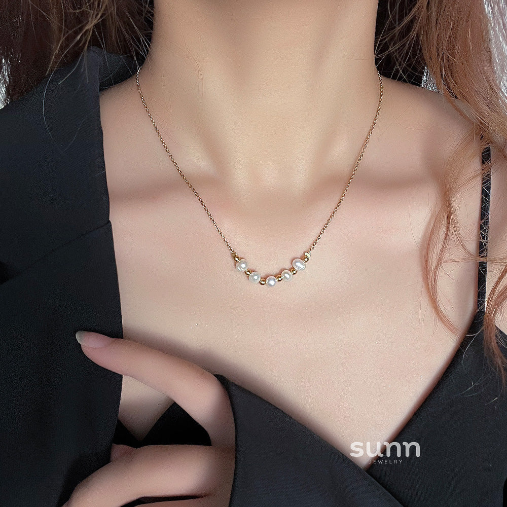 Niomi Baroque Pearl Necklace [6B0LWNFY]