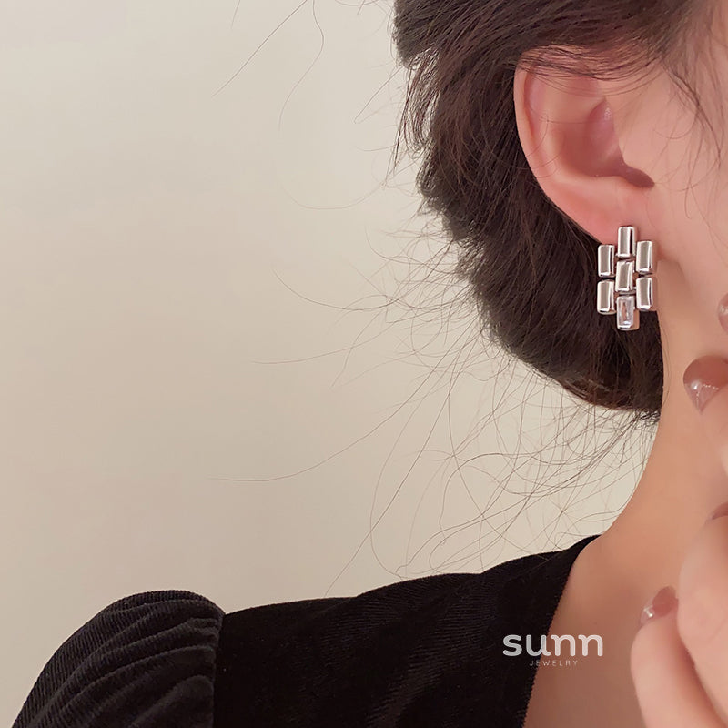 Nitara Sculptural Metal Drop Earrings [JBJSB9AS]