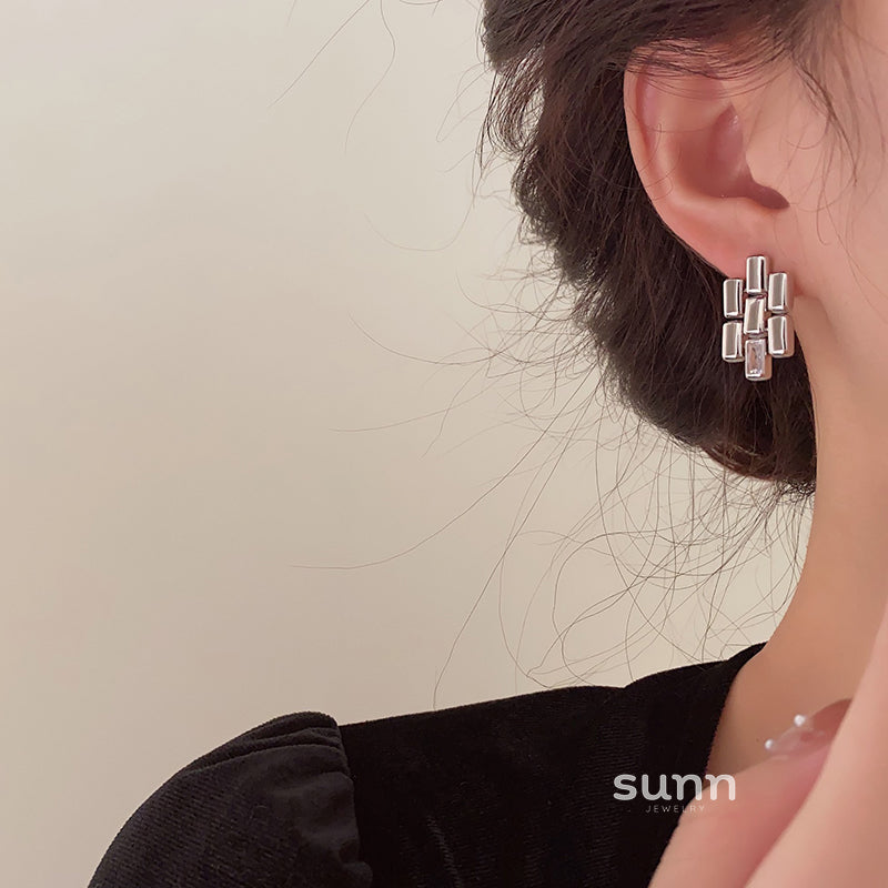 Nitara Sculptural Metal Drop Earrings [1345GGZE]