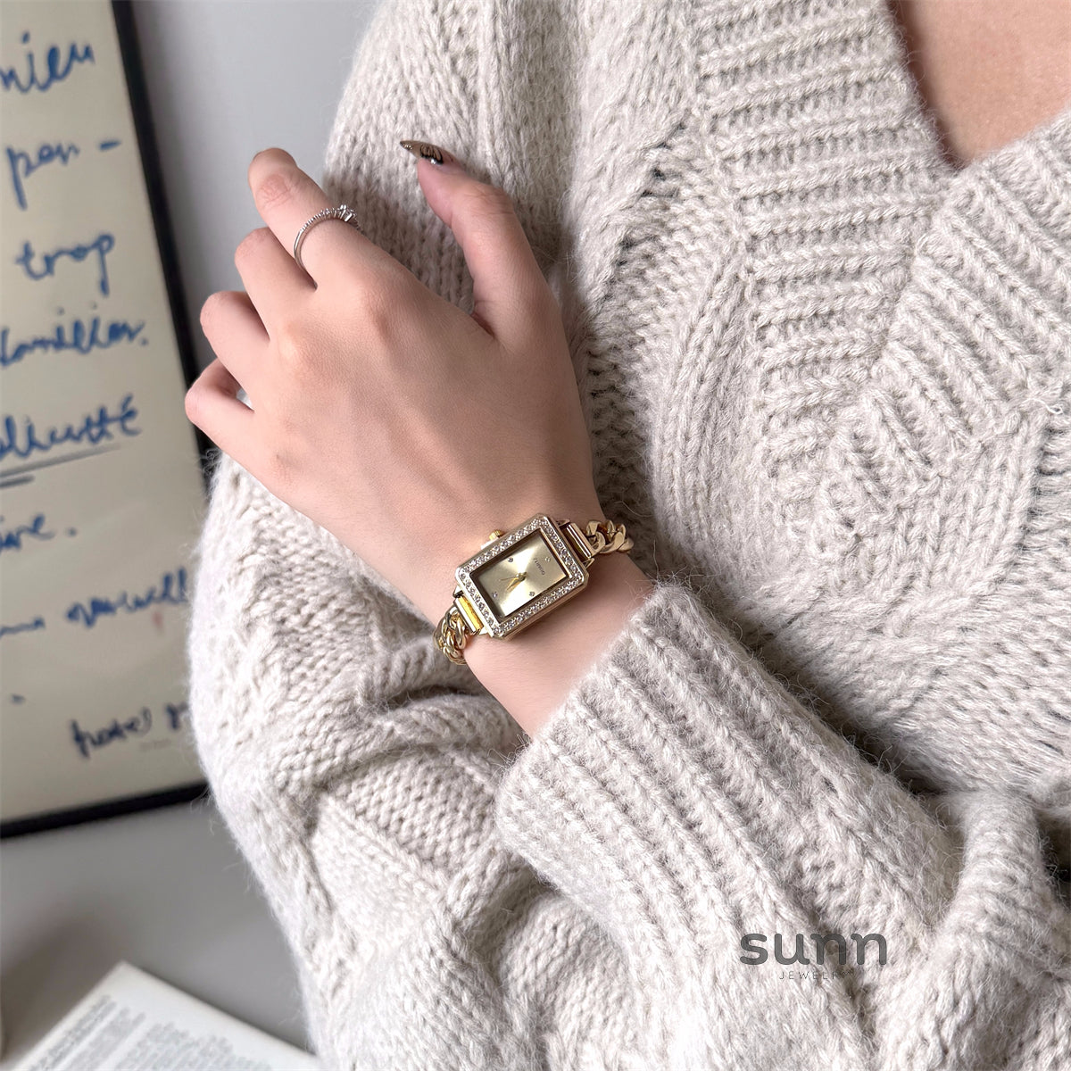 Nivea Cube Bracelet Watch [6NHA3NWX]