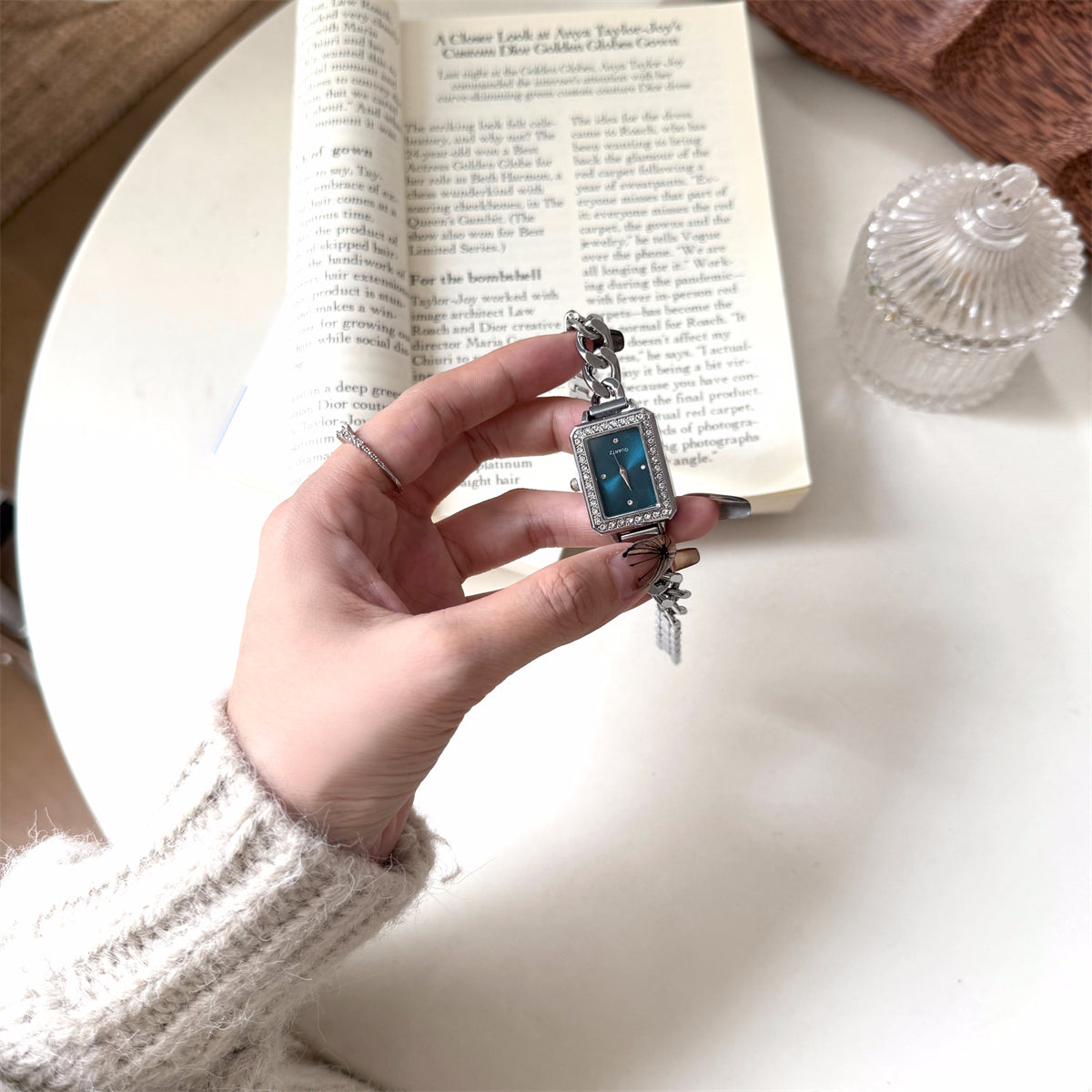 Nivea Cube Bracelet Watch [GAGHKATK]