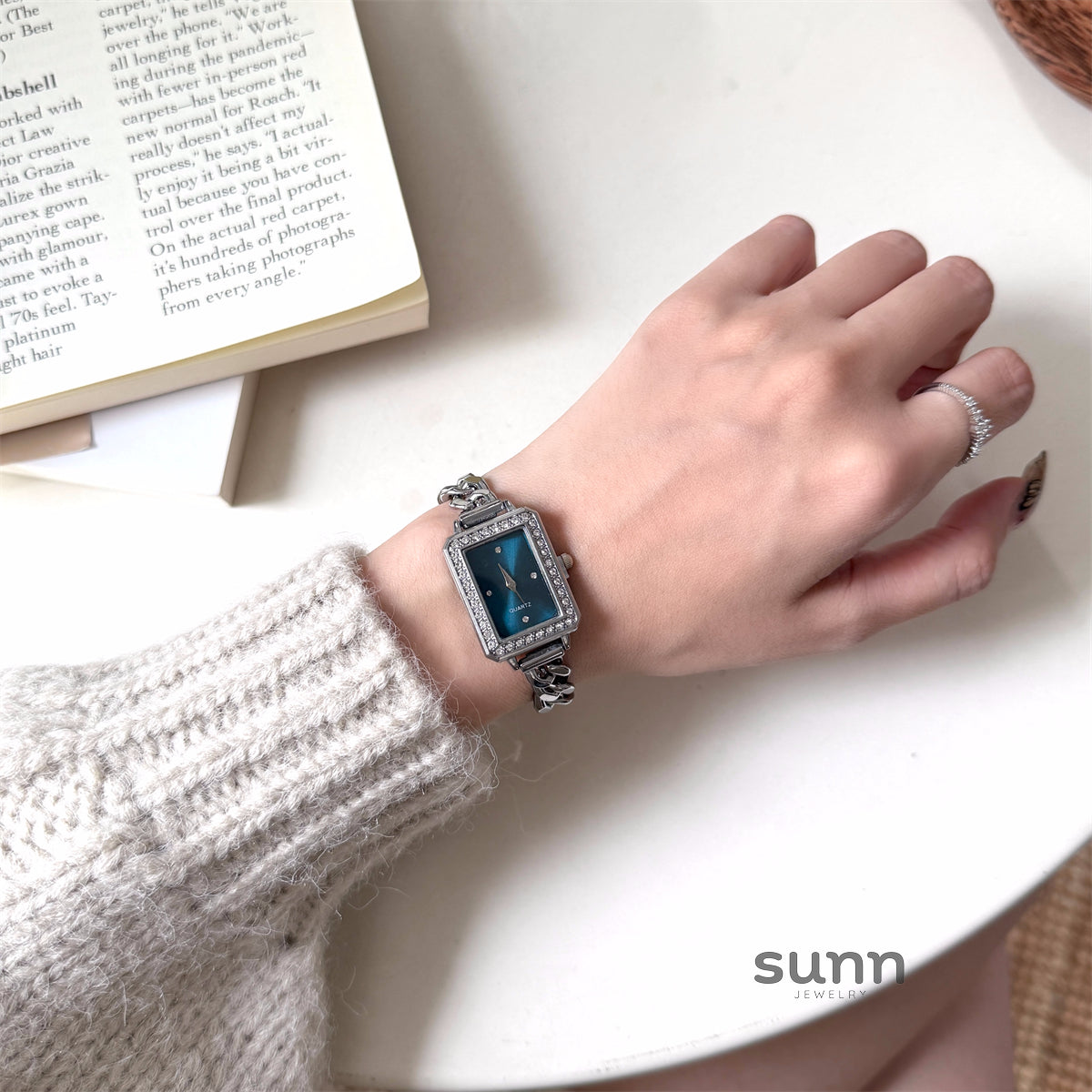 Nivea Cube Bracelet Watch [R2XN78A5]