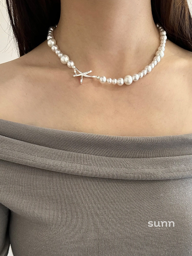 Niyah Bow Pearl Necklace [NK2X599D]