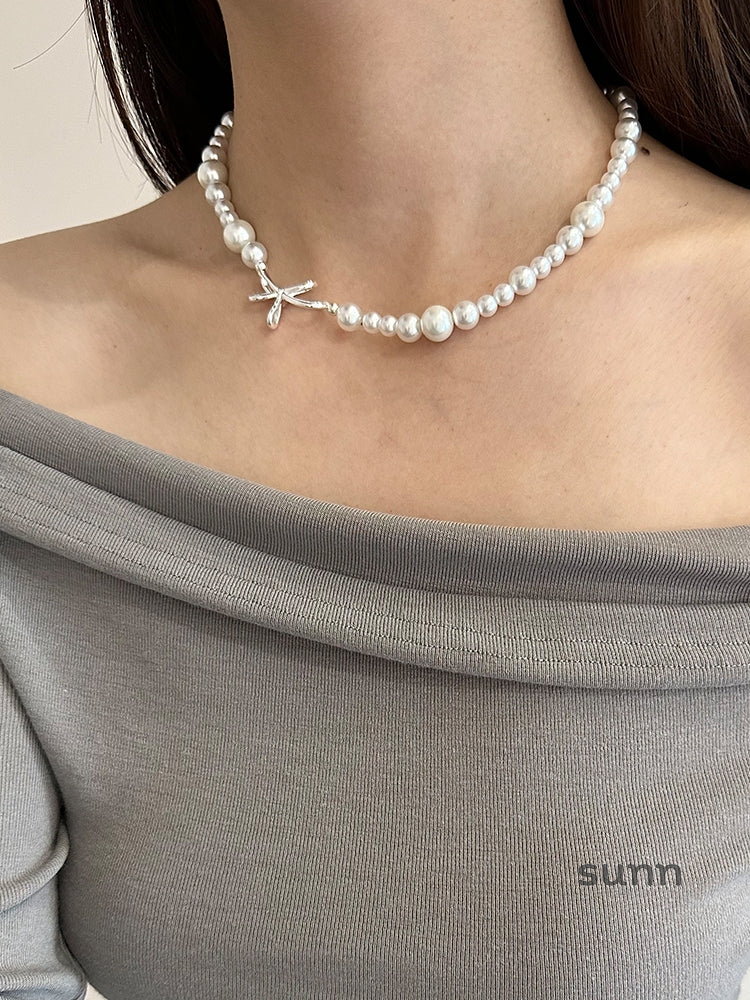 Niyah Bow Pearl Necklace [A04SQL22]