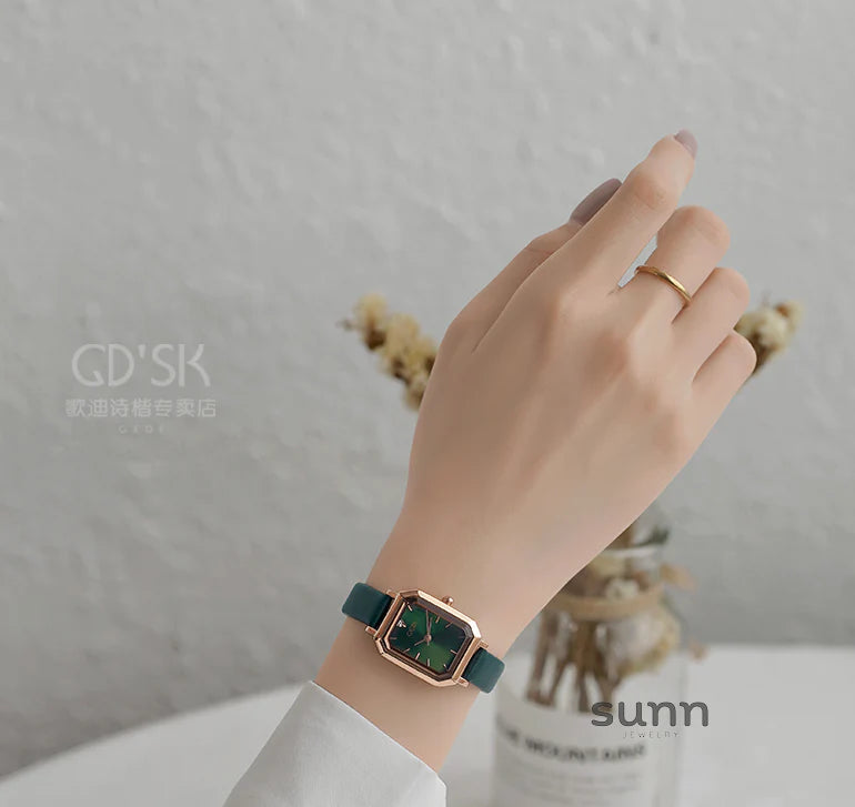 Niyah Elegant Square Watch