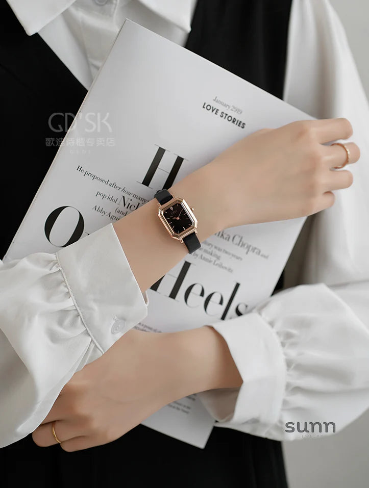 Niyah Elegant Square Watch