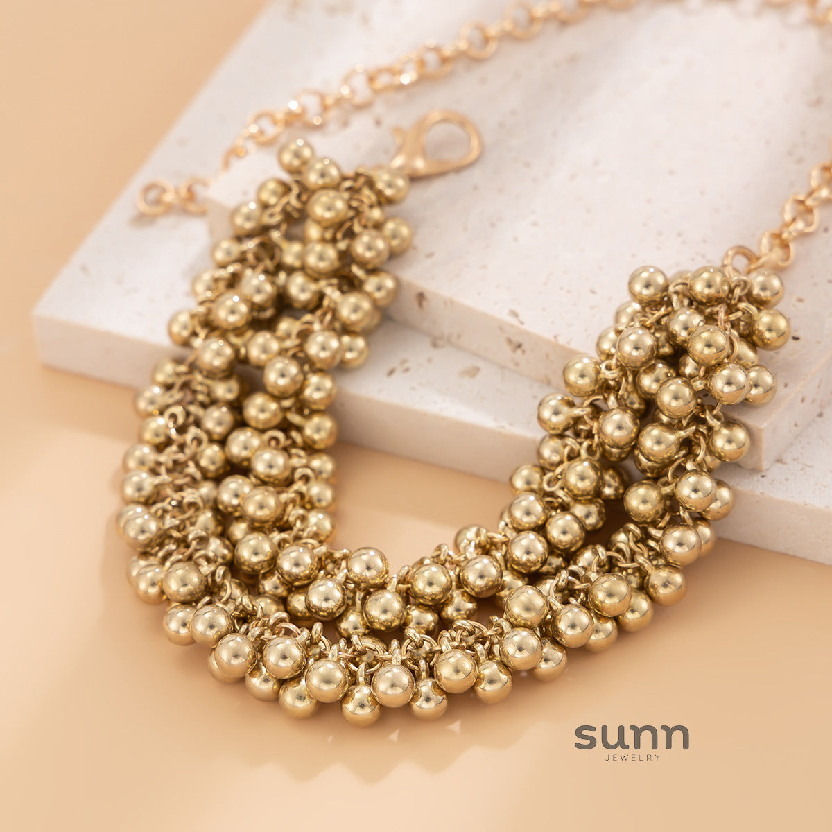Niyah Layered Sphere Necklace [RO3CQ35O]