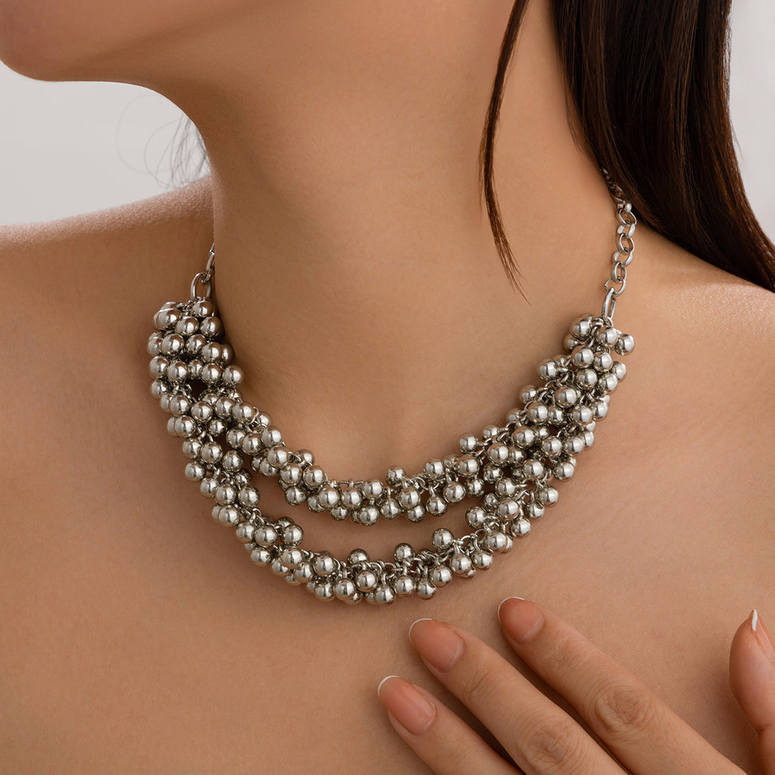 Niyah Layered Sphere Necklace [FCADZ01Z]