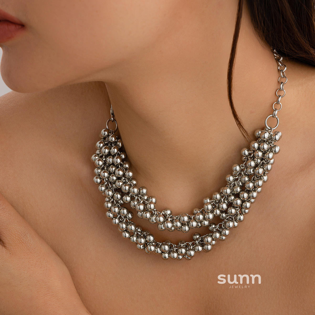 Niyah Layered Sphere Necklace [KLOW73AO]