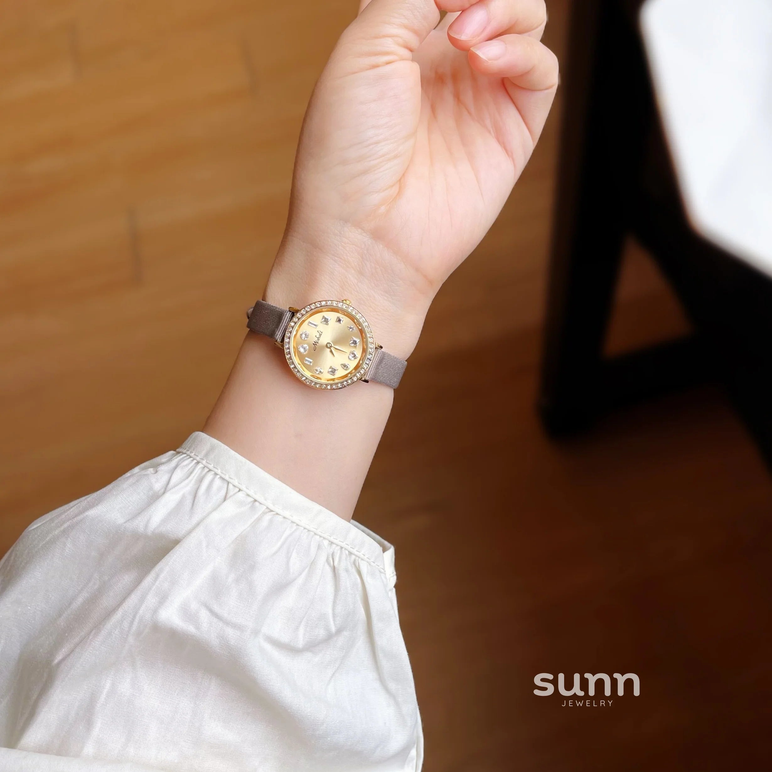 Noelani Zircon Round Dial Watch