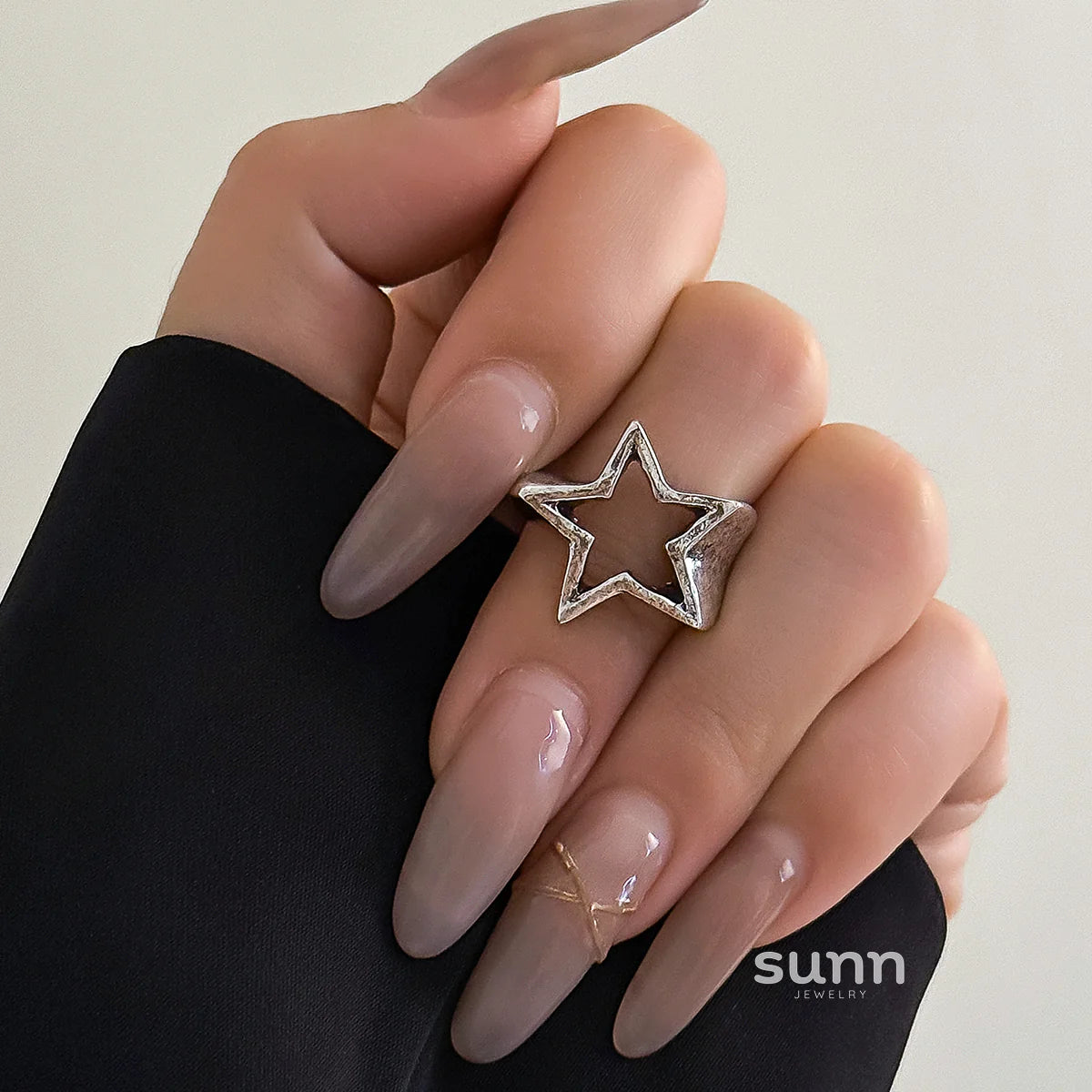 Noelia Star Cutout Ring