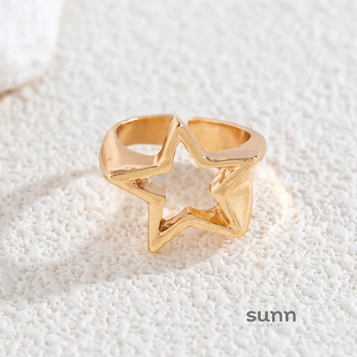 Noelia Star Cutout Ring
