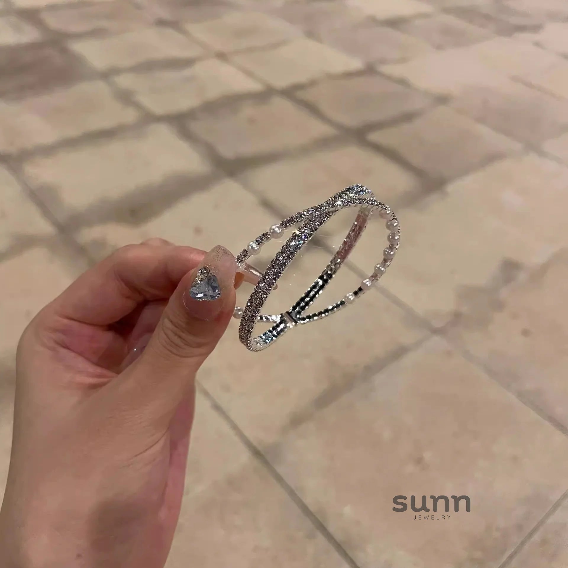 Noemi Crisscross Pearl Bracelet