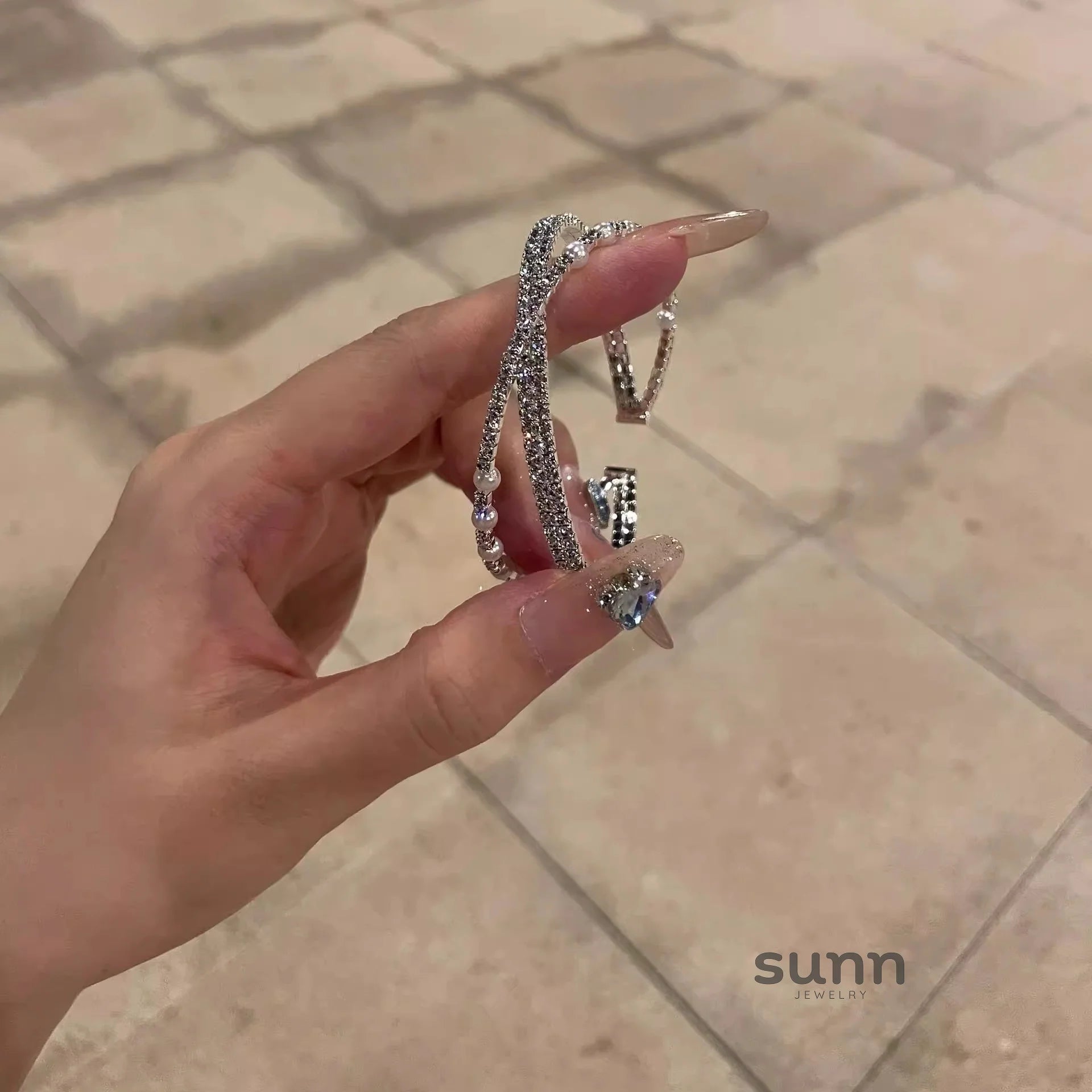 Noemi Crisscross Pearl Bracelet